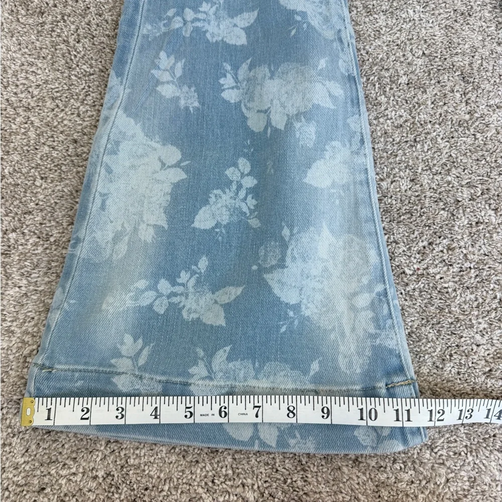 NWT - KanCan Faded Floral Flare Jeans - 9/28 - Picture 7 of 9